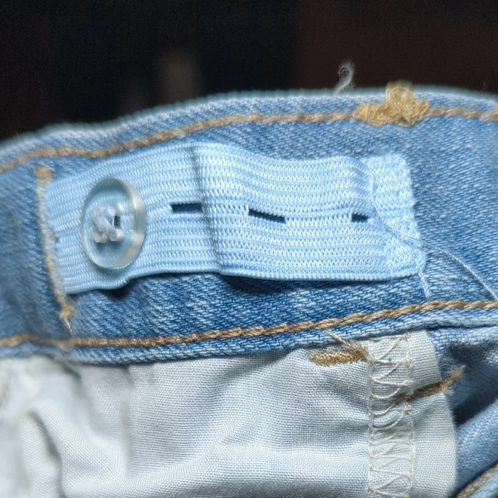 The Children's Place Light Blue Jean Shorts Adjustable Waist Girls Size 6